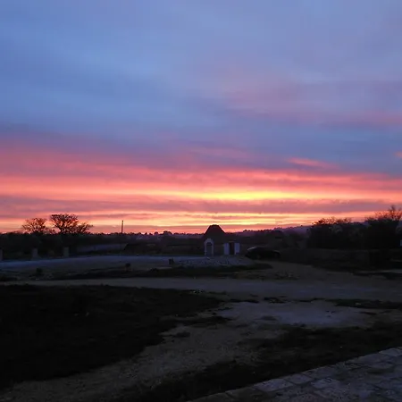 Masseria Ferri * أوستوني